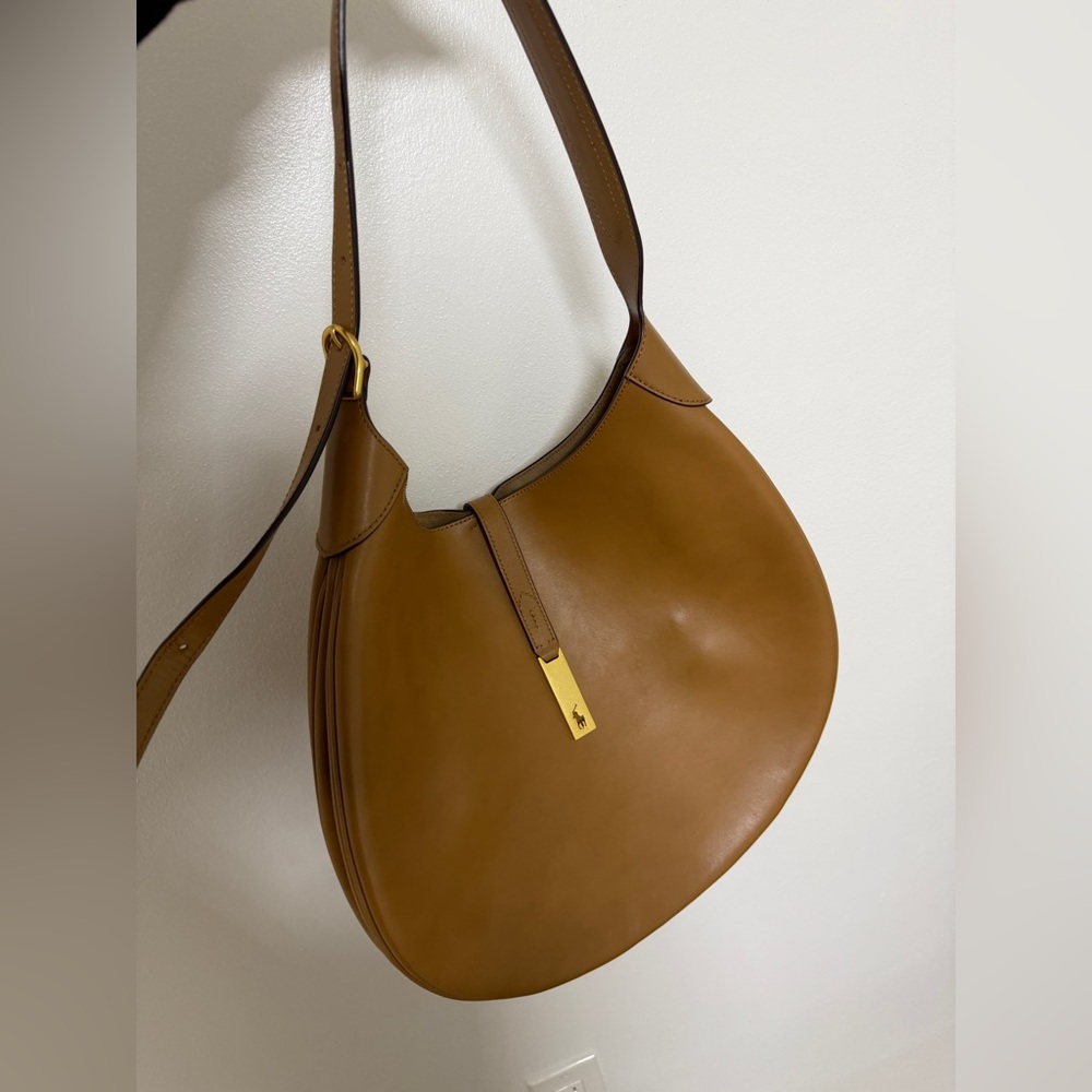 Polo Ralph Lauren
Polo Id Calfskin Large Shoulder Bag - Picture 6 of 14